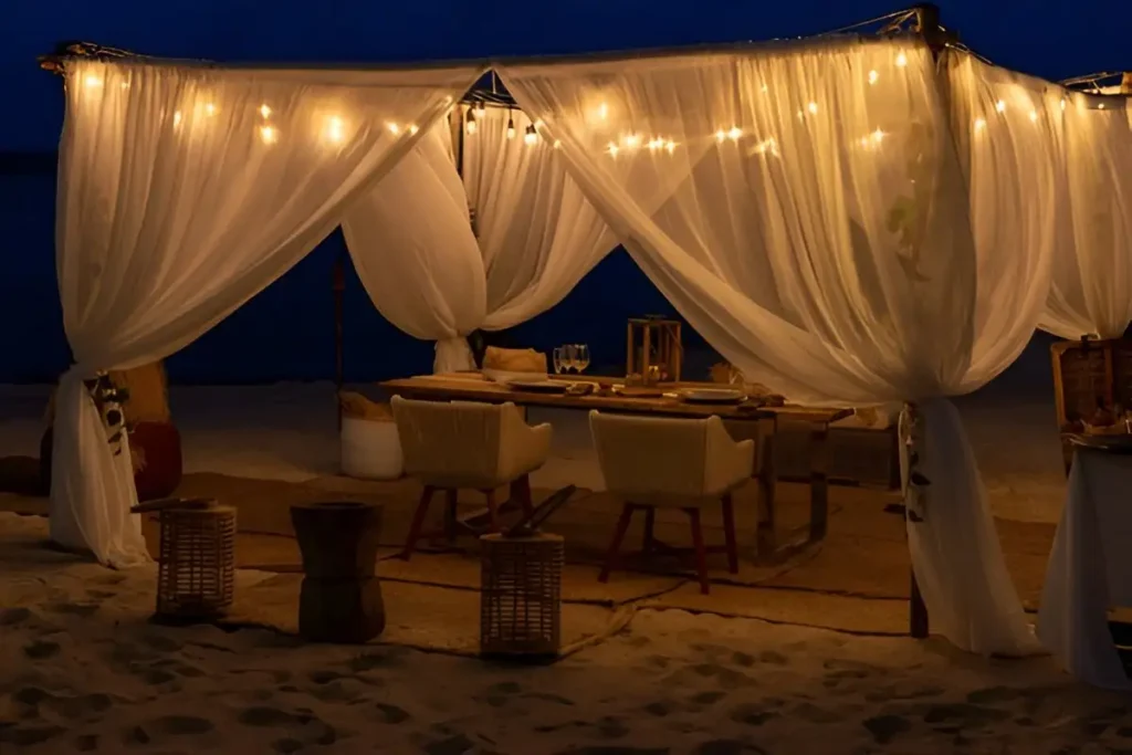 light for a dining experience on the Romantic Sahara Desert